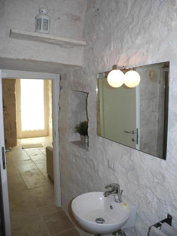 Il Granello Di Senape In Valle D'Itria Guest House โลโกโรตอนโด ห้อง รูปภาพ